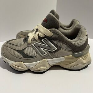 Little Kids New Balance 9060 Athletic Shoe - Raincloud Castlerock White Size 12